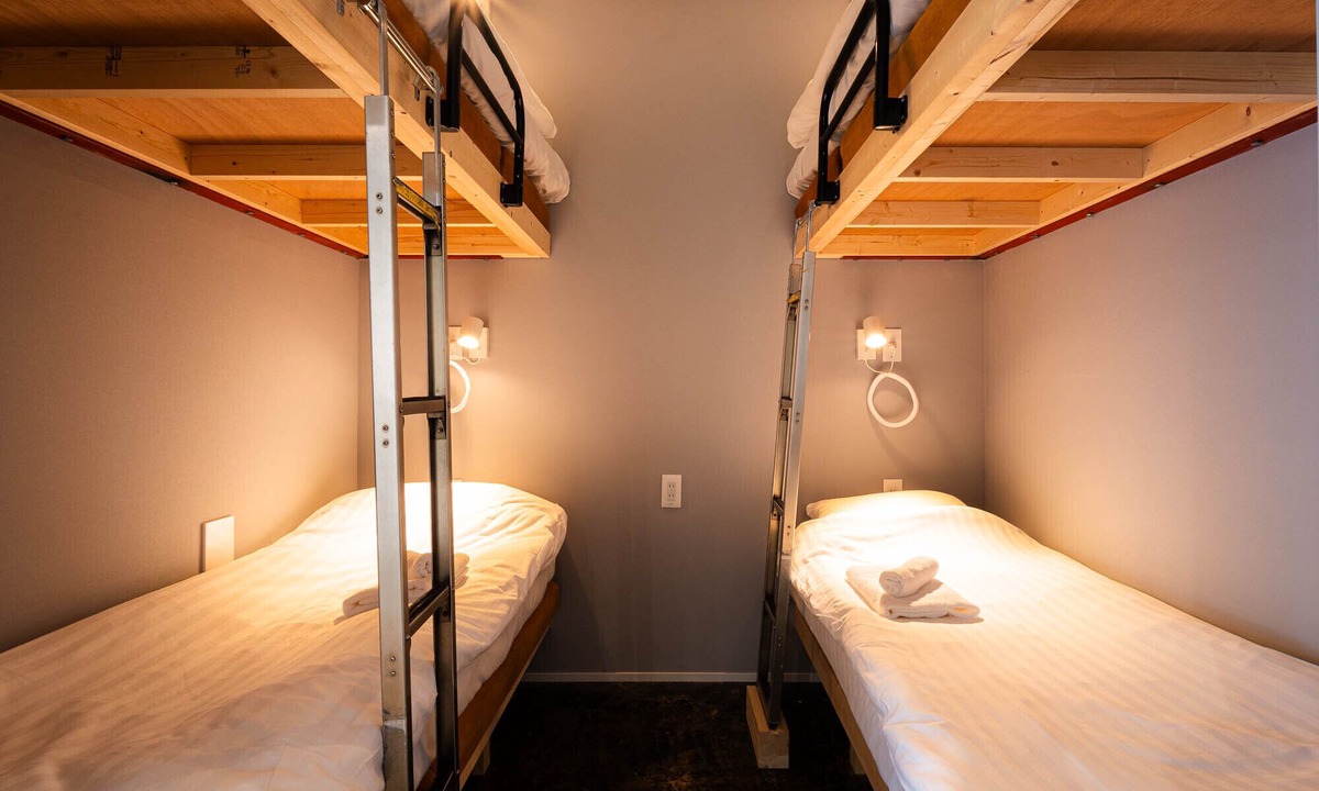 Chuo Hotel | MANGA ART HOTEL BAKUROCHO