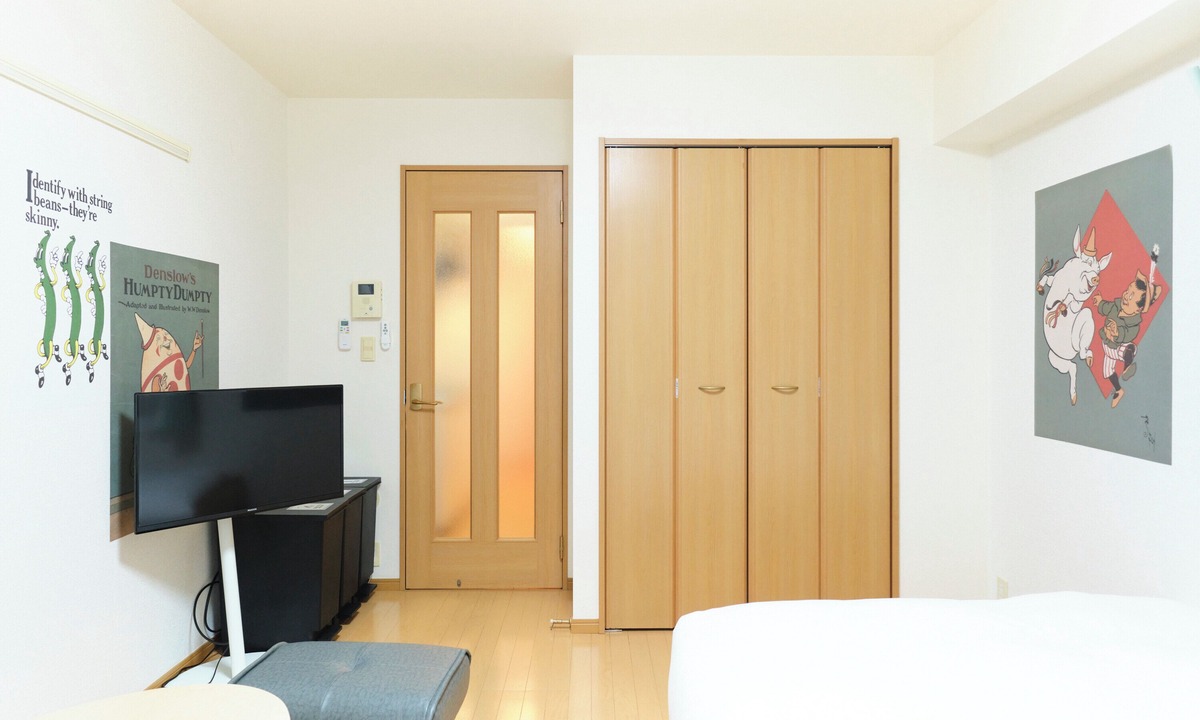 Toshima Apartment | alba cerezo by Tranova