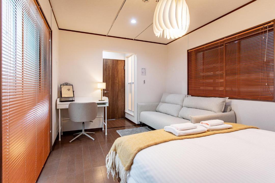 Minami House | New! Ni 91 House 難波徒歩圏 心斎橋電車2分 日本橋駅徒歩6分 4LDK一棟貸切 最大10名