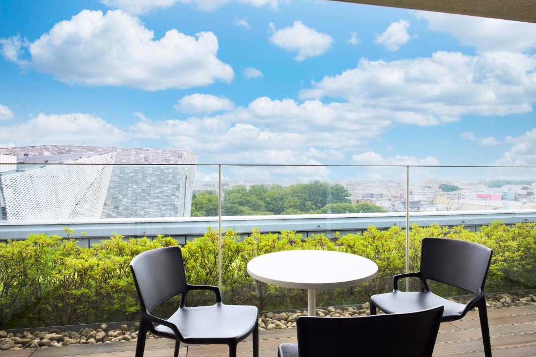 Tokorozawa Hotel | IN THE LIBRARY hotel and books TOKOROZAWA