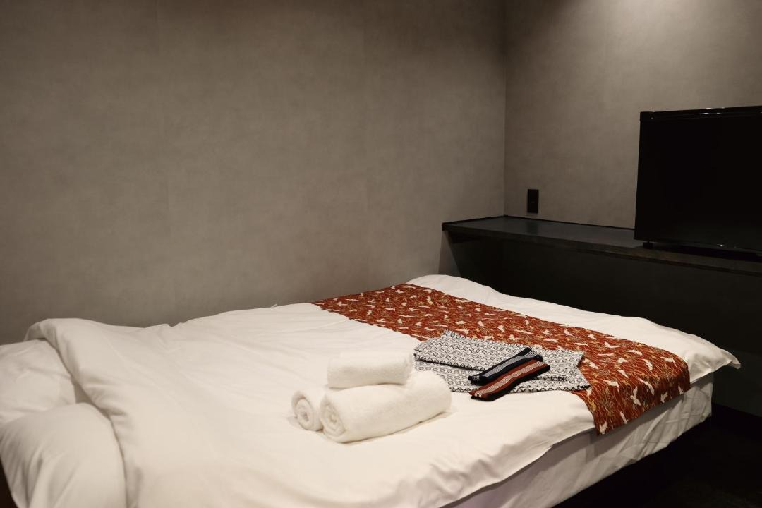 Kaminarimon Hotel | 万雷ホテル