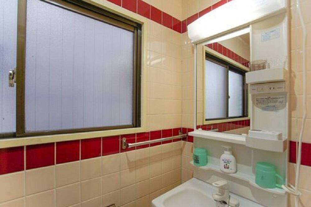 Photo of Bathroom in Oji