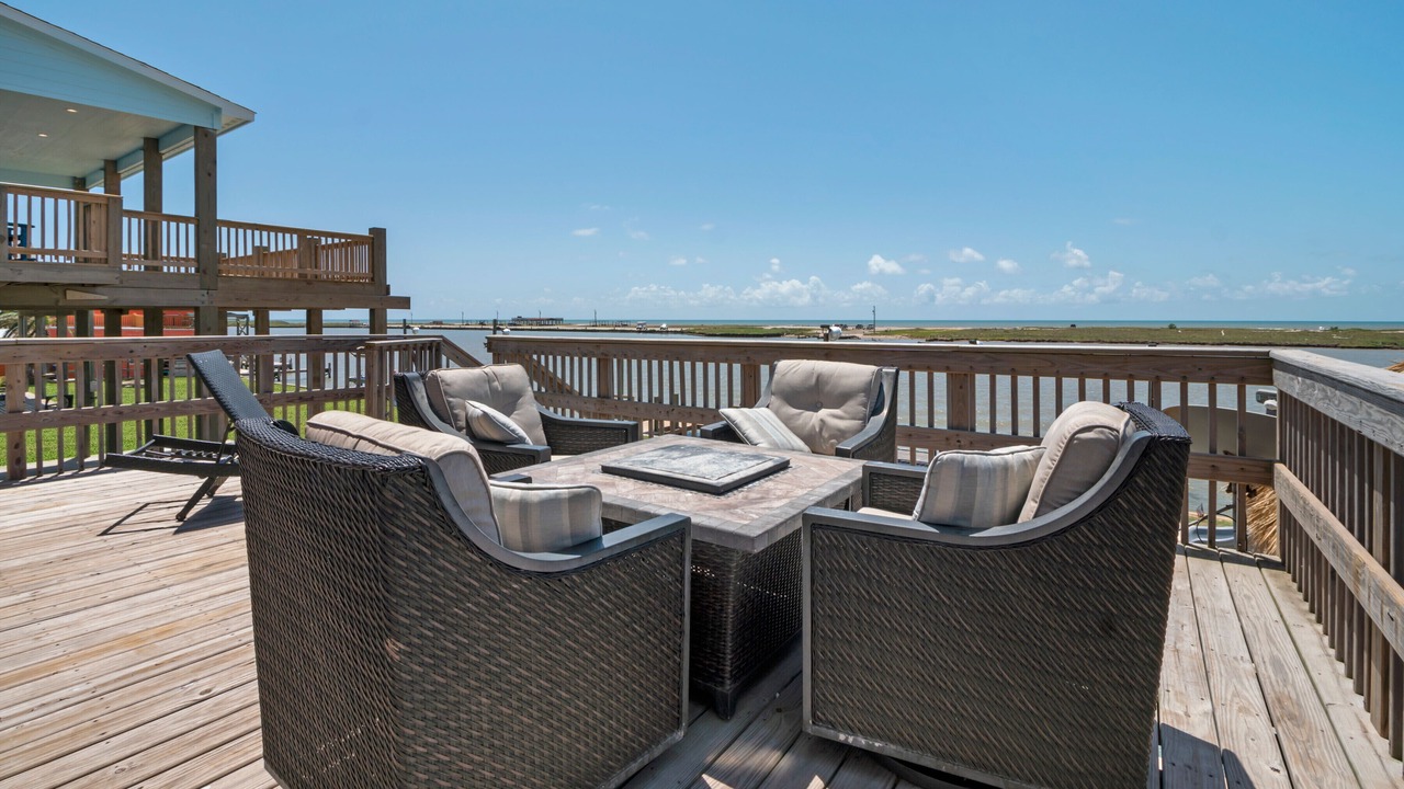 Photo of Patio Balcony in Cedar Lane