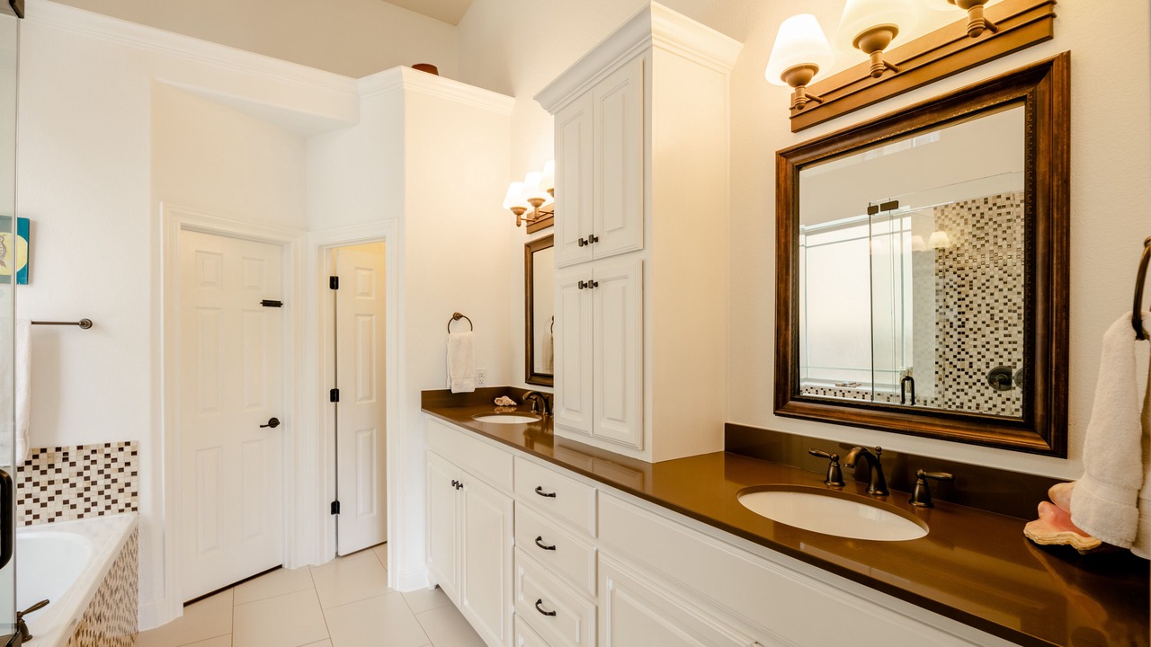 Photo of Bathroom in Holly