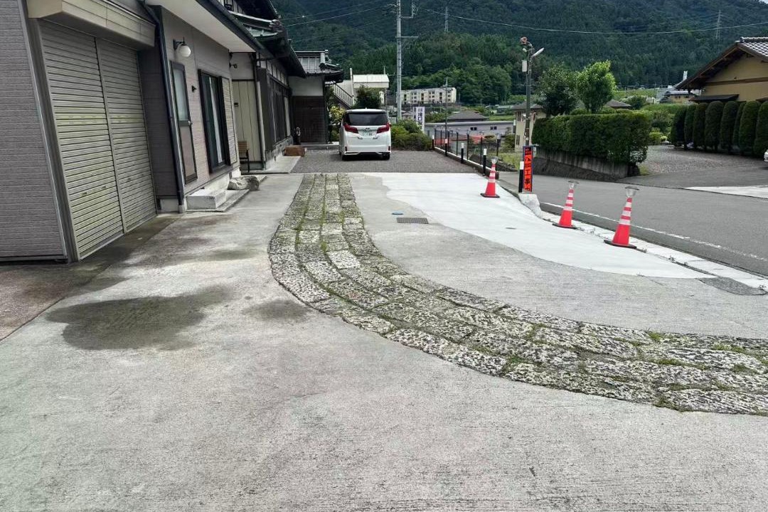 Photo of Others in Nishikatsura