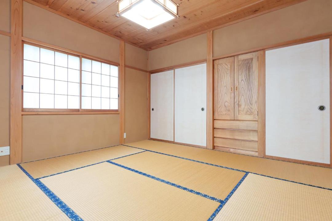 Photo of Others in Oshino