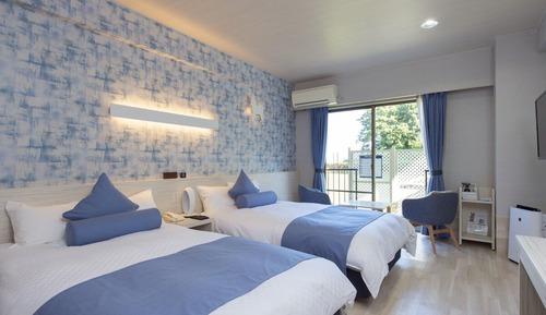 Standard Twin Room With Direct Access Dog Park