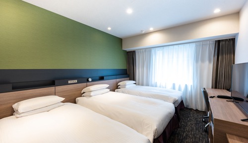 Triple Room, Non Smoking (with Bathtub)