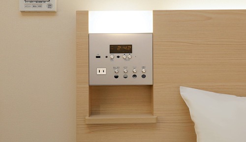 Single Room, Smoking