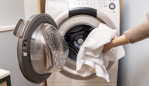 [2 Person Use] Moderate Double Room with 140cm Bed and In-room Washer-Dryer