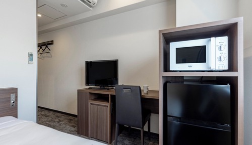 Cozy Single Room with Single Bed for 1 Person / Washer-Dryer