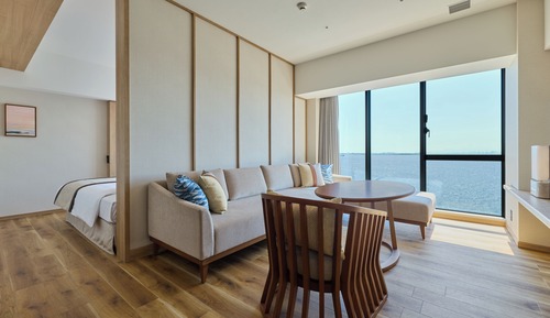 VIP Ocean Front Suite Room [Top Floor] Lounge Access, Non Smoking