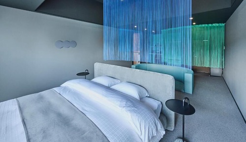 Luxury Suite, Balcony, Mountain View