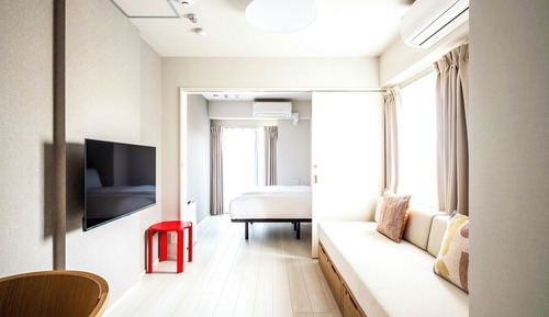 Premier One-Bedroom Apartment - High Floor