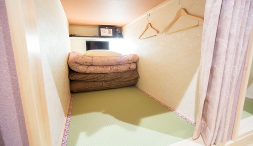 	2 capsule beds at Female Only Dormitory(partition between capsules can be opened/closed)