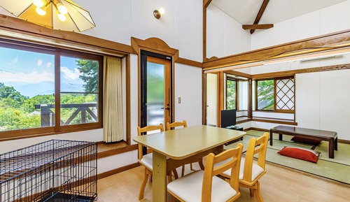Standard Cottage With Private Dog Park (Smoking)
