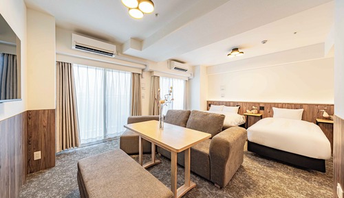 Family Suite, Balcony, City View