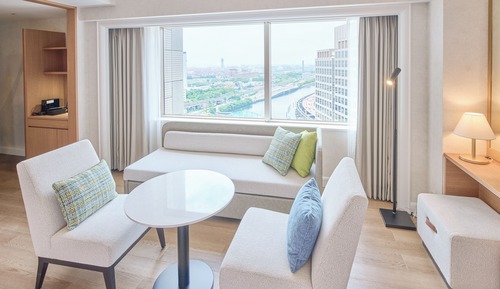 Premium Room, 3 Twin Beds, Corner (Canal View)