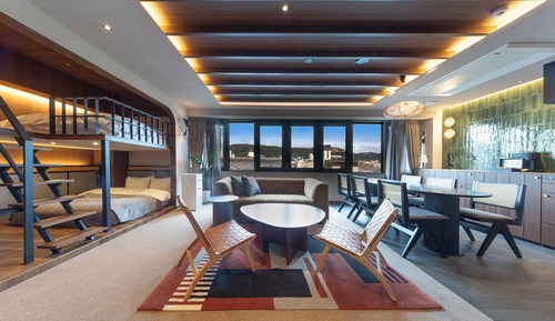 4th Floor - Apartment Suite