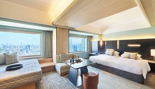 Newly Renovated - Cerulean Grand Room with Japanese Style Lounge Access, Non Smoking