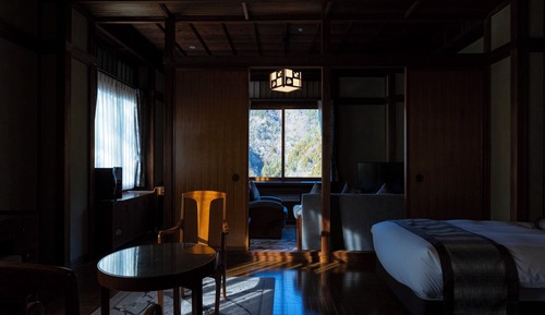 FLOWER PALACE HERITAGE ROOM