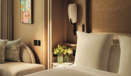 Room (Marunouchi)