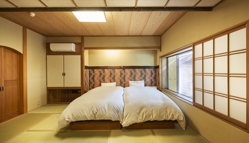 Japanese-Style Twin Room with private indoor hot spring