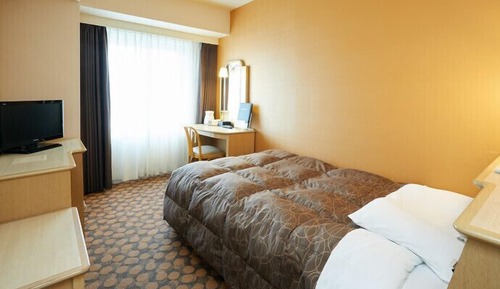Single Room, Smoking