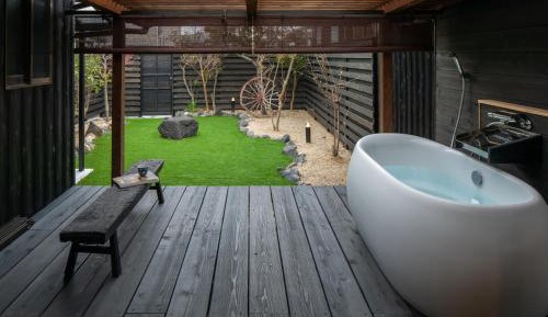 One-Bedroom Apartment with Terrace