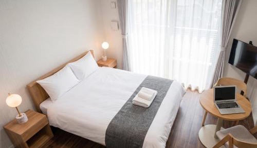 Superior One-Bedroom Apartment