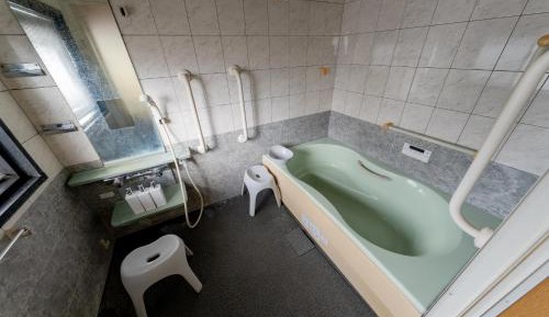 Single Bed in Male Dormitory Room with Shared Bathroom