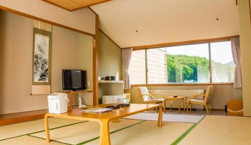 Japanese-Style Room