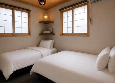 Quadruple Room with Private Bathroom