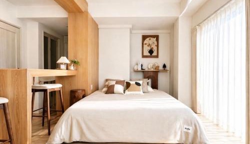 One-Bedroom Apartment with Balcony