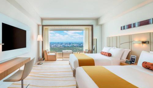 Club Deluxe Premier Twin Room with Club Lounge Access