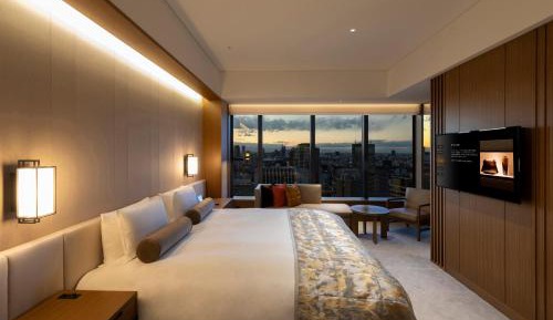 Club King (Club Lounge Access )