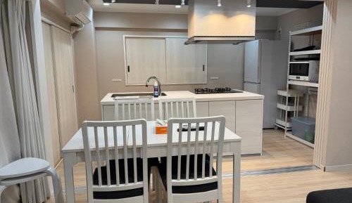One-Bedroom Deluxe Apartment
