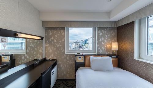 Corner View Room(1 adult) - Non-Smoking