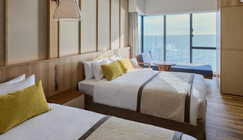 Ocean Front Deluxe Corner