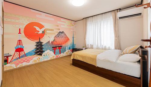 Four-Bedroom Apartment with Balcony 