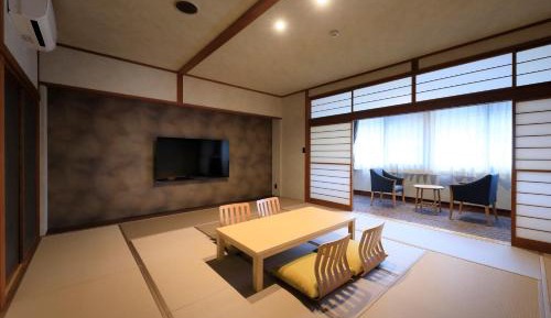Japanese-Style Room