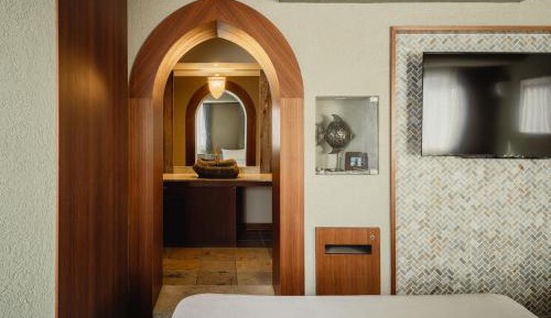 Superior Twin Room with Jacuzzi bath
