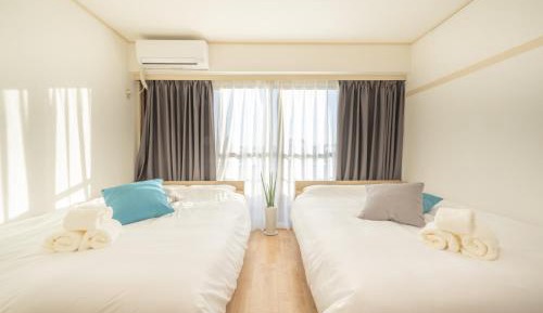 Three-Bedroom Apartment with Balcony