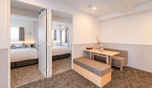 Deluxe Family Room