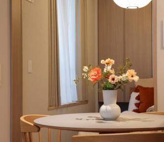 One-Bedroom Apartment - Non-Smoking