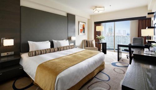 Club King Room with Club Lounge Access and Club Lounge Breakfast Included - Non-Smoking