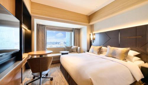 Newly Renovated - Comfort Queen Room - Non-Smoking