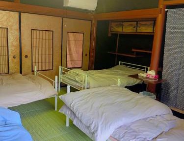 Mixed Dormitory Room