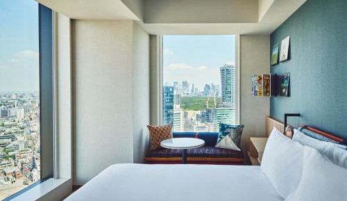 Premium Corner King Room