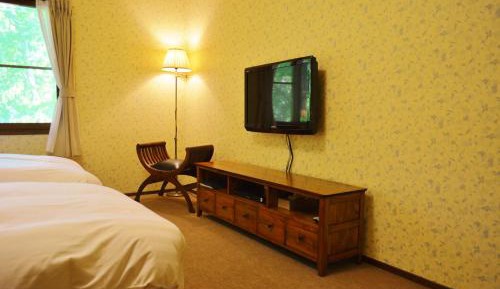 Twin Room with Private Bathroom